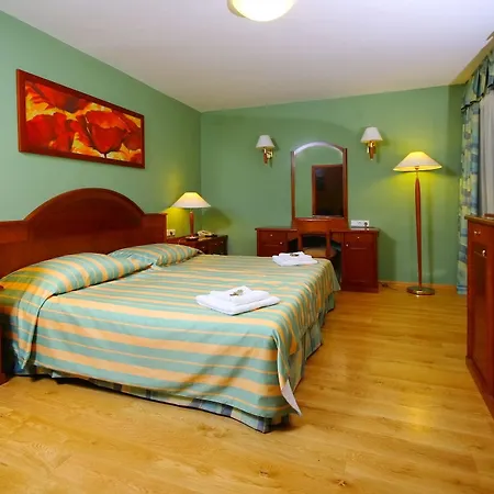 Fontana Hotell 2*