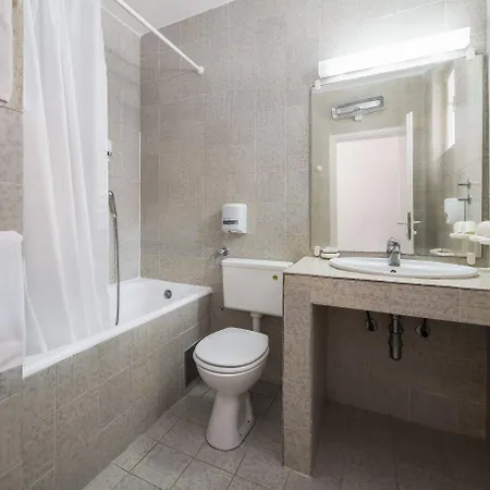 Fontana 2* イェルサ