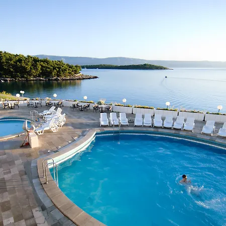 Fontana Hotell 2*
