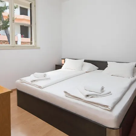 Fontana ホテル イェルサ