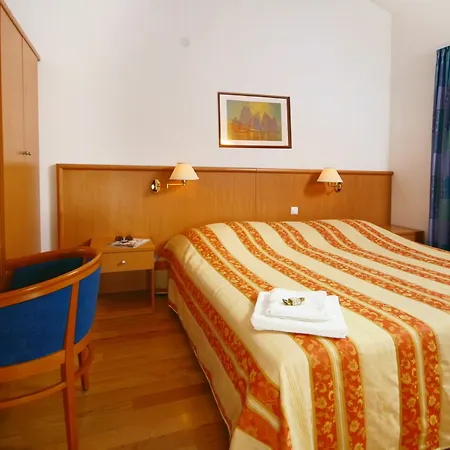 Fontana Hotell
